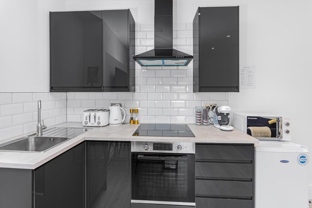 Modern 3 And 2 Bedroom Apartment In Maida Vale Londres Exterior foto