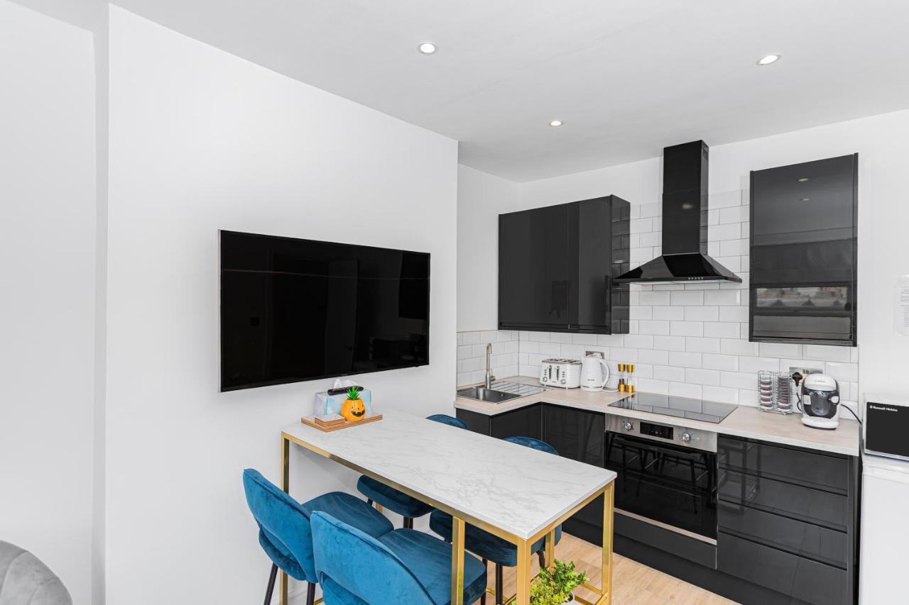 Modern 3 And 2 Bedroom Apartment In Maida Vale Londres Exterior foto