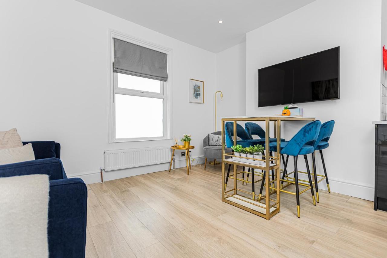 Modern 3 And 2 Bedroom Apartment In Maida Vale Londres Exterior foto