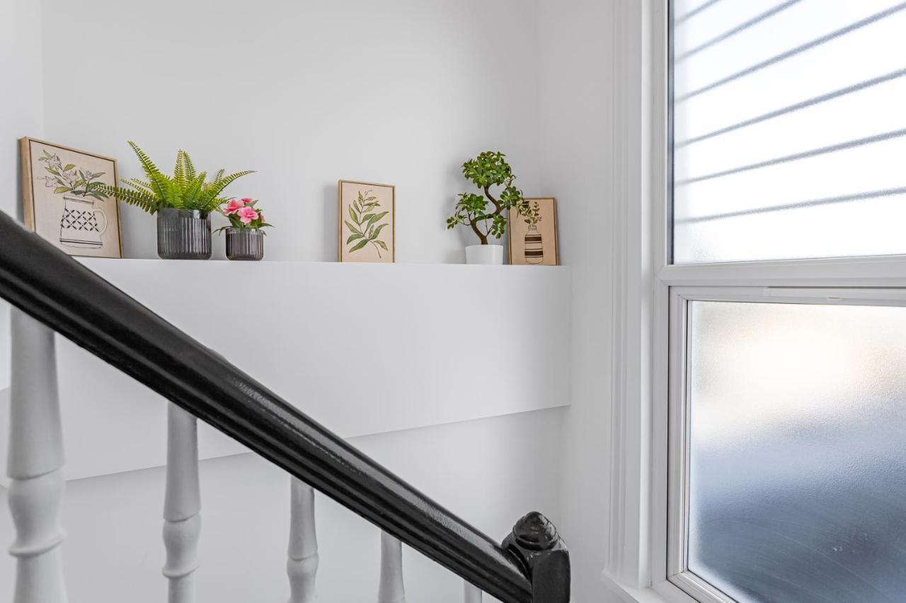 Modern 3 And 2 Bedroom Apartment In Maida Vale Londres Exterior foto