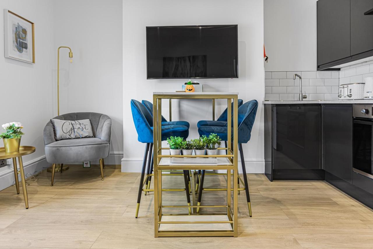 Modern 3 And 2 Bedroom Apartment In Maida Vale Londres Exterior foto