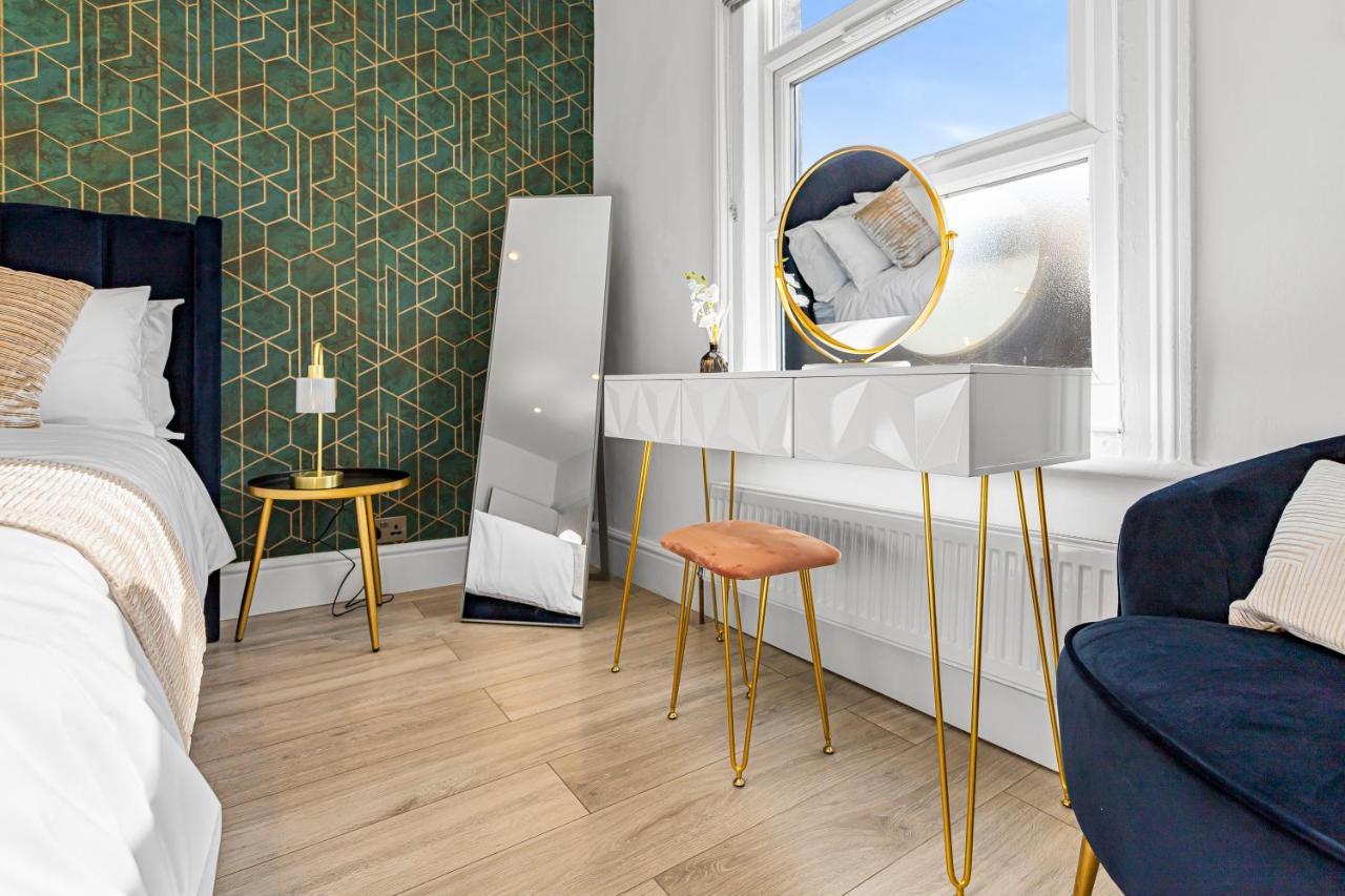 Modern 3 And 2 Bedroom Apartment In Maida Vale Londres Exterior foto